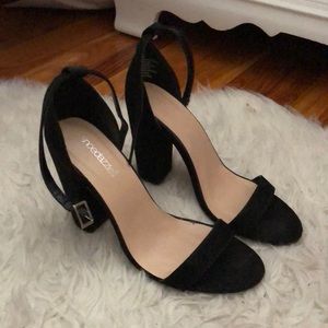 Neri ankle strap Sandal